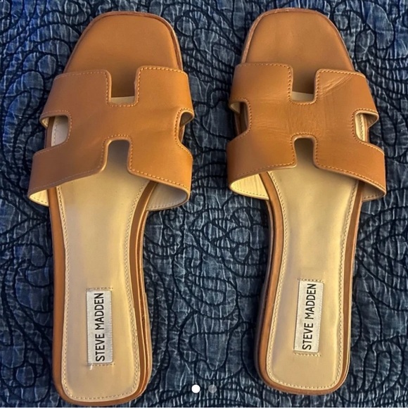 Steve Madden Hadyn Cognac Leather Sandals - Picture 3 of 3